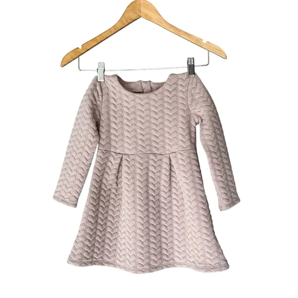 Old Navy Girls 4T Pale Pink Dimensional Quilted Hearts Design Long Sleeve Dress
